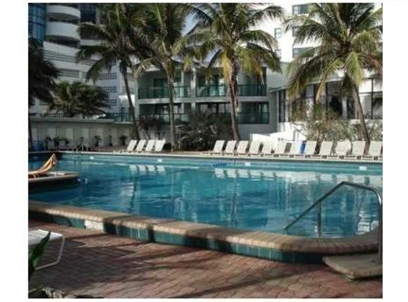 Miami Beachfront With Pool Wifi & Cheap Parking Apartment Exterior photo